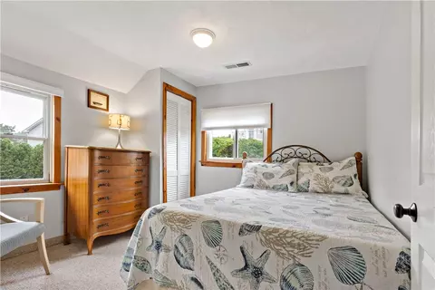 Bedroom - 86 Winnapaug Rd, Westerly, RI 02891 photo 4 of 6