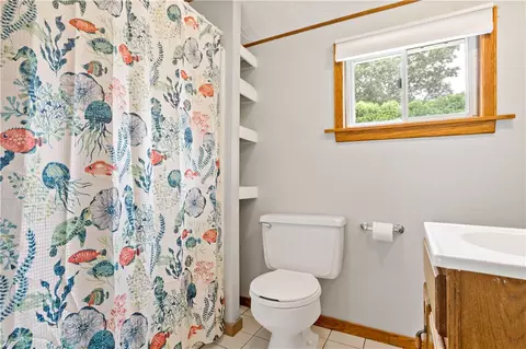 Bath - 86 Winnapaug Rd, Westerly, RI 02891 photo 1 of 2