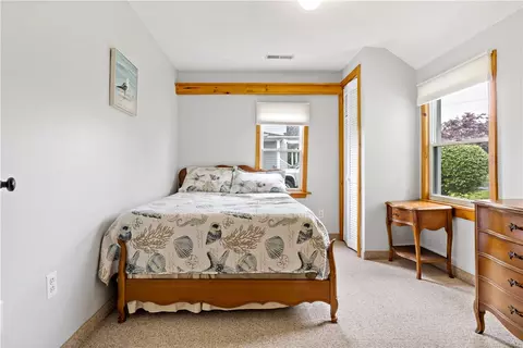 Bedroom - 86 Winnapaug Rd, Westerly, RI 02891 photo 1 of 6
