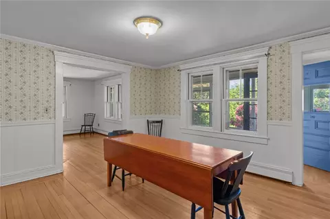 Dining - 10 Liberty Rd, Exeter, RI 02822 photo 2 of 3