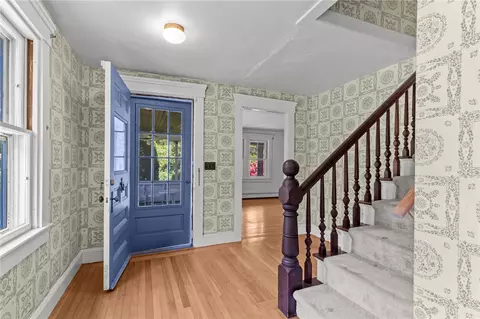 Entry Way - 10 Liberty Rd, Exeter, RI 02822 photo 2 of 2