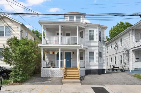 21 Waverly St, Providence, RI 02907