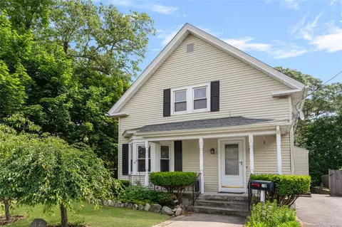 32 N Clarendon St, Cranston, RI 02910