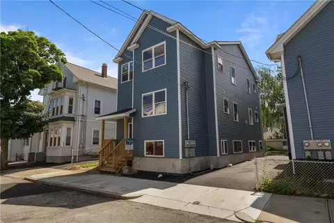 107 Metcalf St, Providence, RI 02904