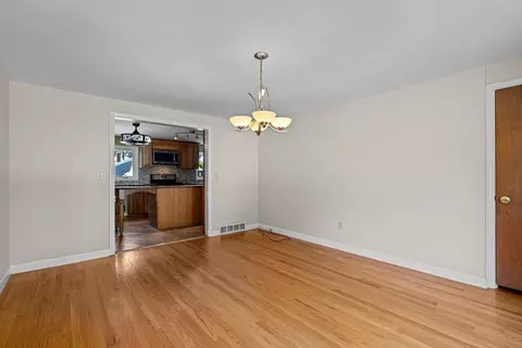Dining - 5 Middlefield Dr, Warwick, RI 02889 photo 1 of 1