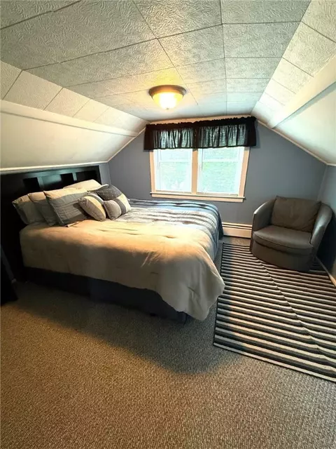 Bedroom - 183 Linden Ave, Woonsocket, RI 02895 photo 3 of 6