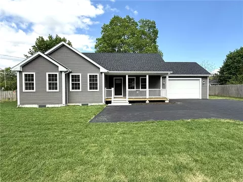 189 Pleasant View Ave, Smithfield, RI 02917