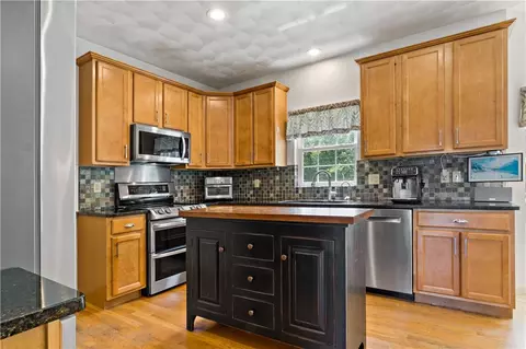 7 Mountain Laurel Dr, Coventry, RI 02816 photo 13