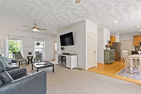 7 Mountain Laurel Dr, Coventry, RI 02816 photo 7