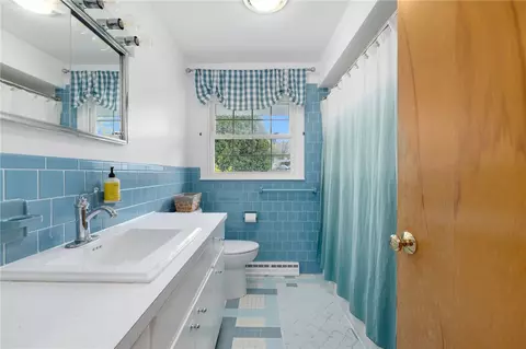 Bath - 117 Newton St, Woonsocket, RI 02895 photo 1 of 2