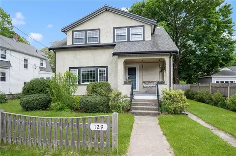 129 Oakland St, Mansfield, MA 02048