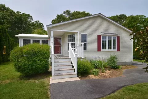 100 Starlight Dr, South Kingstown, RI 02879