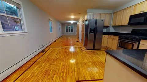 89 Evergreen St, Providence, RI 02906