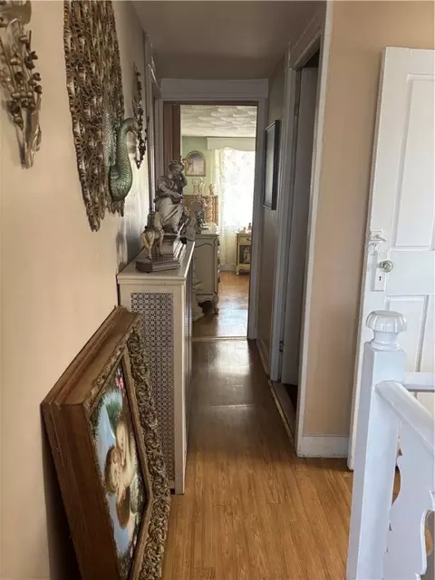 Entry Way - 259 Park Ave, Woonsocket, RI 02895 photo 3 of 3