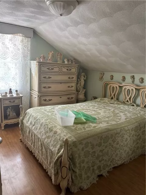 Bedroom - 259 Park Ave, Woonsocket, RI 02895 photo 4 of 4