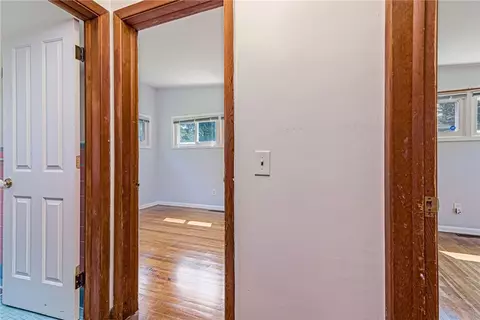 Entry Way - 7 Stuart St, Westerly, RI 02891 photo 1 of 3
