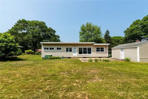 Exterior - 7 Stuart St, Westerly, RI 02891 photo 7 of 11