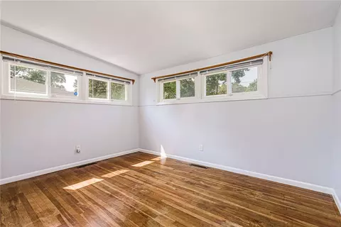 Bedroom - 7 Stuart St, Westerly, RI 02891 photo 7 of 7