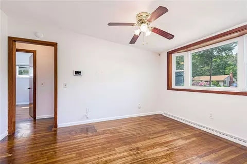 Bedroom - 7 Stuart St, Westerly, RI 02891 photo 3 of 7