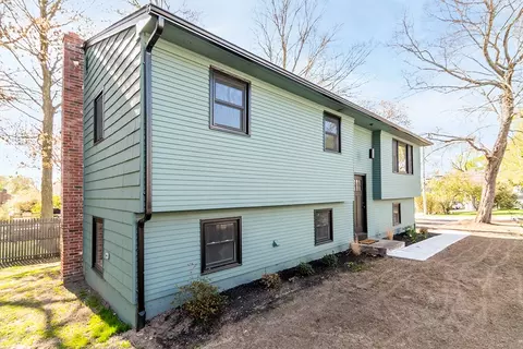 332 Tiffany Ave, Warwick, RI 02889 photo 2