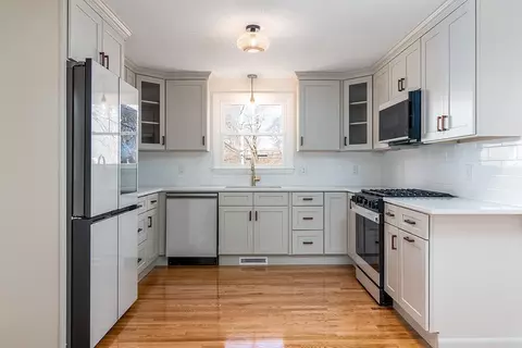 332 Tiffany Ave, Warwick, RI 02889 photo 9