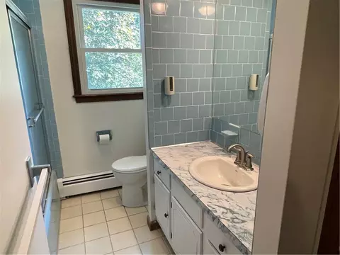 Bath - 154 Aylsworth Ave, Woonsocket, RI 02895 photo 2 of 3