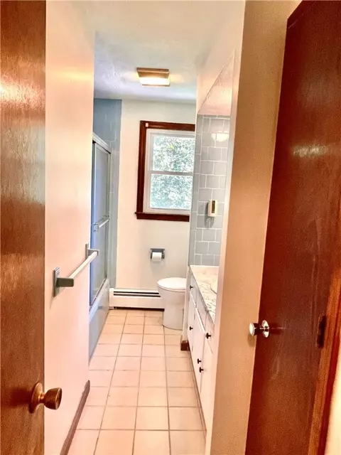 Bath - 154 Aylsworth Ave, Woonsocket, RI 02895 photo 1 of 3