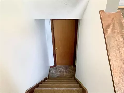 Entry Way - 154 Aylsworth Ave, Woonsocket, RI 02895 photo 3 of 3