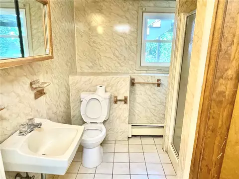 Bath - 154 Aylsworth Ave, Woonsocket, RI 02895 photo 3 of 3