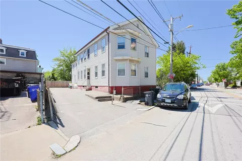 165 Knight St, Providence, RI 02909