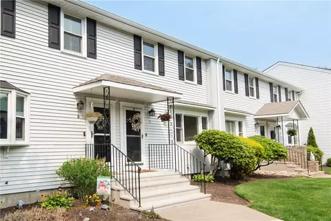 1 Magnum Ct #7, Smithfield, RI 02917
