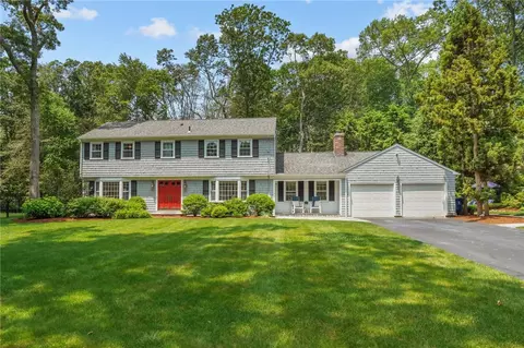 75 Walnut Dr, East Greenwich, RI 02818