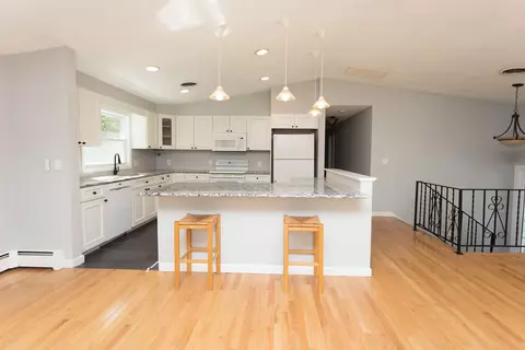 Kitchen - 38 Williams Rd, Smithfield, RI 02917 photo 4 of 7