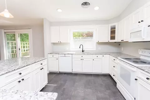 Kitchen - 38 Williams Rd, Smithfield, RI 02917 photo 1 of 7