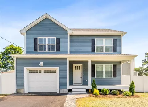 19 Betsey Williams Dr, Warwick, RI 02889