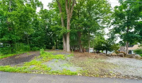 0 Forest Hill Dr, Johnston, RI 02919