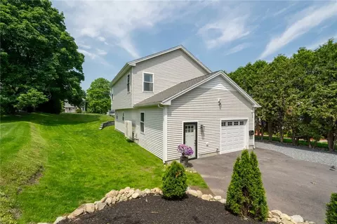 27 Joy St, Johnston, RI 02919