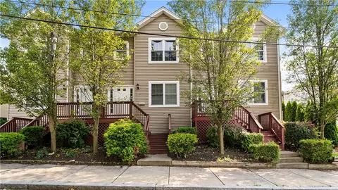 26 Grafton St #3, Providence, RI 02904