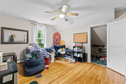 20 Cold Spring Pl, Woonsocket, RI 02895 photo 11
