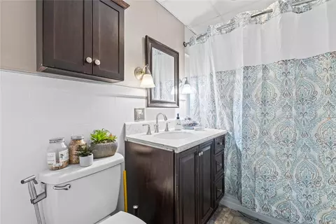 20 Cold Spring Pl, Woonsocket, RI 02895 photo 21