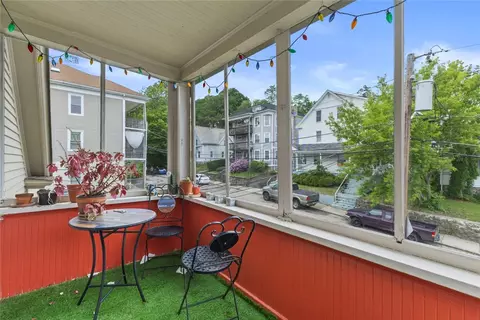 20 Cold Spring Pl, Woonsocket, RI 02895 photo 7