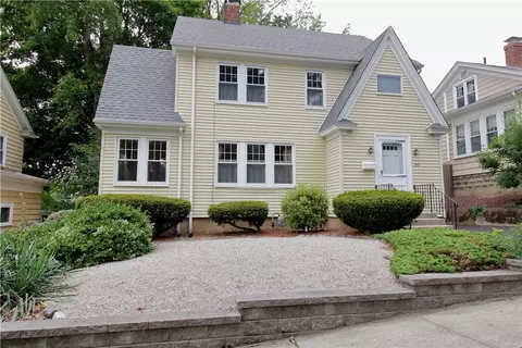53 Dexterdale Rd, Providence, RI 02906