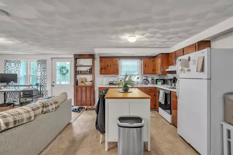522 Child St, Warren, RI 02885 photo 6