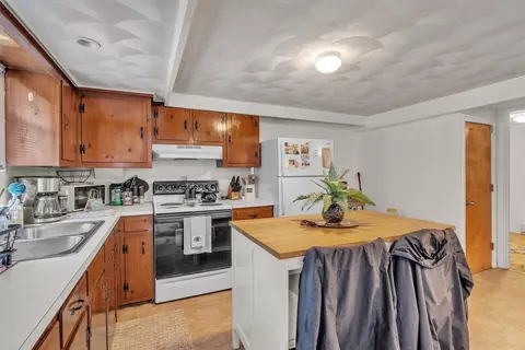 522 Child St, Warren, RI 02885 photo 5