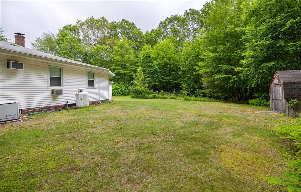 Exterior - 728 Chestnut Hill Rd, Glocester, RI 02814 photo 3 of 8