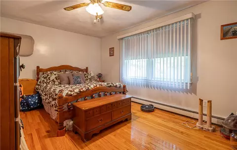 Bedroom - 728 Chestnut Hill Rd, Glocester, RI 02814 photo 1 of 2