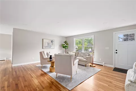 60 Webb Ave, Warwick, RI 02889 photo 5