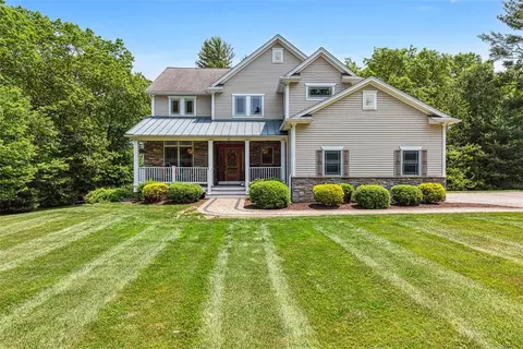 25 Shannon Rd, Exeter, RI 02822