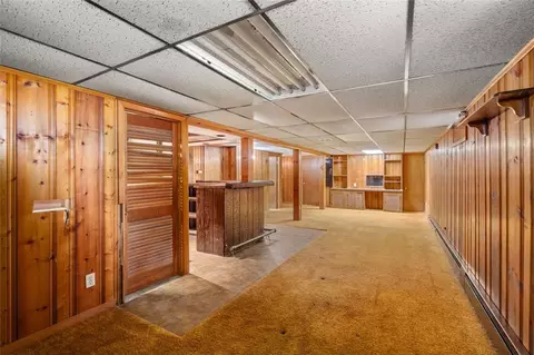 Living - 19 Cindy Ln, Coventry, RI 02816 photo 6 of 6