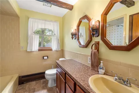 Bath - 19 Cindy Ln, Coventry, RI 02816 photo 1 of 2